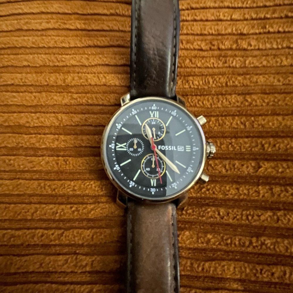 Leather fossil watch